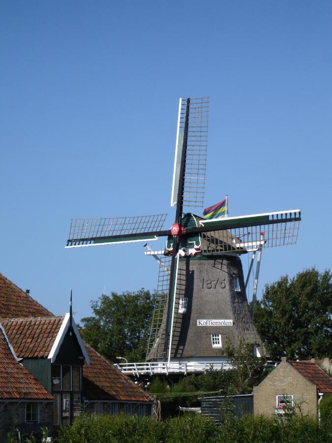 Hotel Dichtbijzee Oosterend  Exterior photo